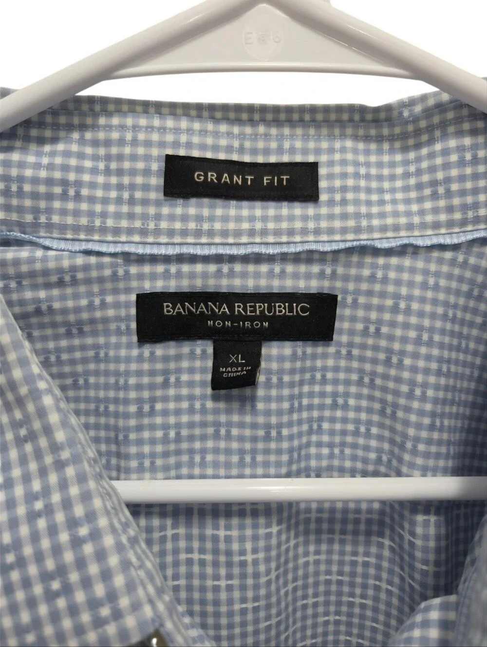 Banana Republic Grant Fit XL Blue Check Button Down Shirt 100% Cotton Non Iron